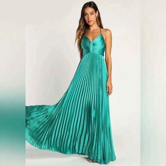 Lulus Dreaming in Color Green V-Neck Pleated Satin Maxi Dress Party Wedding Prom - Picture 2 of 9